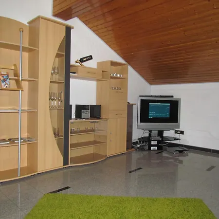 Apartment Am Heuchelberg *