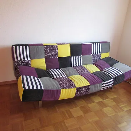 Am Heuchelberg Apartment *